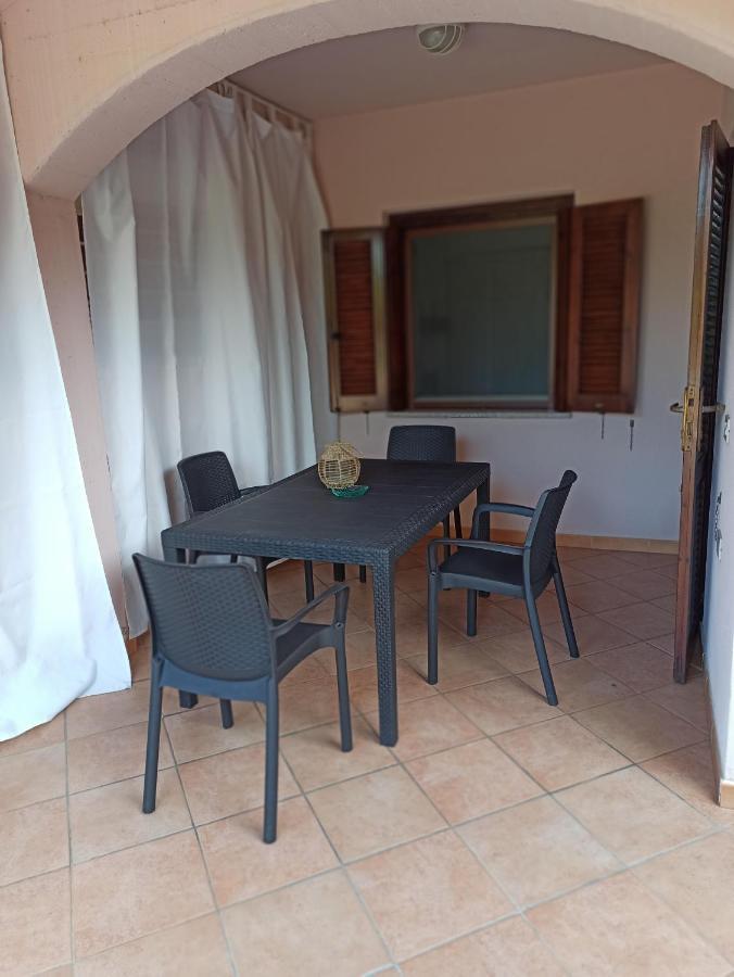 Vila Trilocale Dory A San Teodoro San Teodoro  Exteriér fotografie